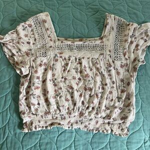 Arizona Jean Company Floral Lace Women's top